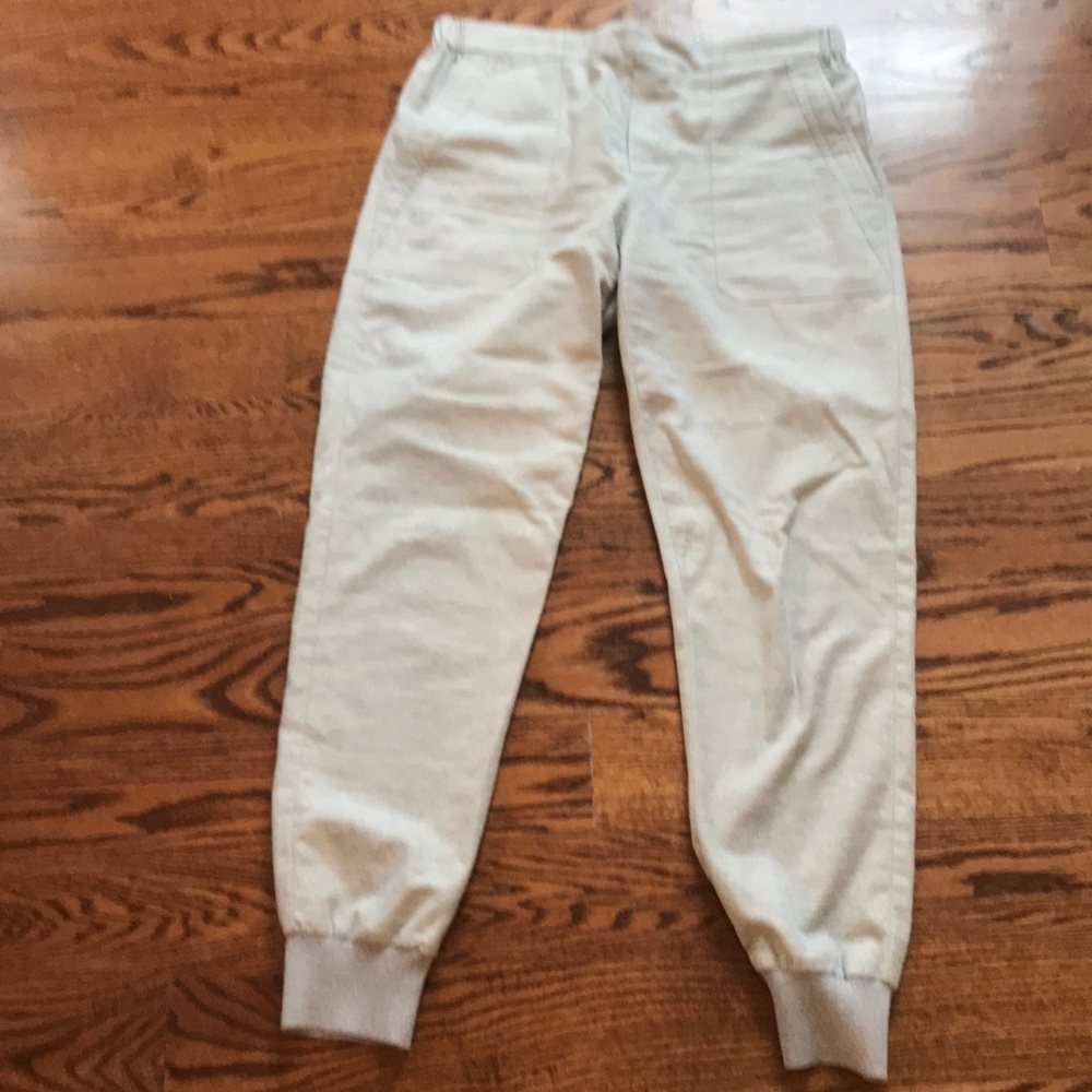 Lightweight sweatpants